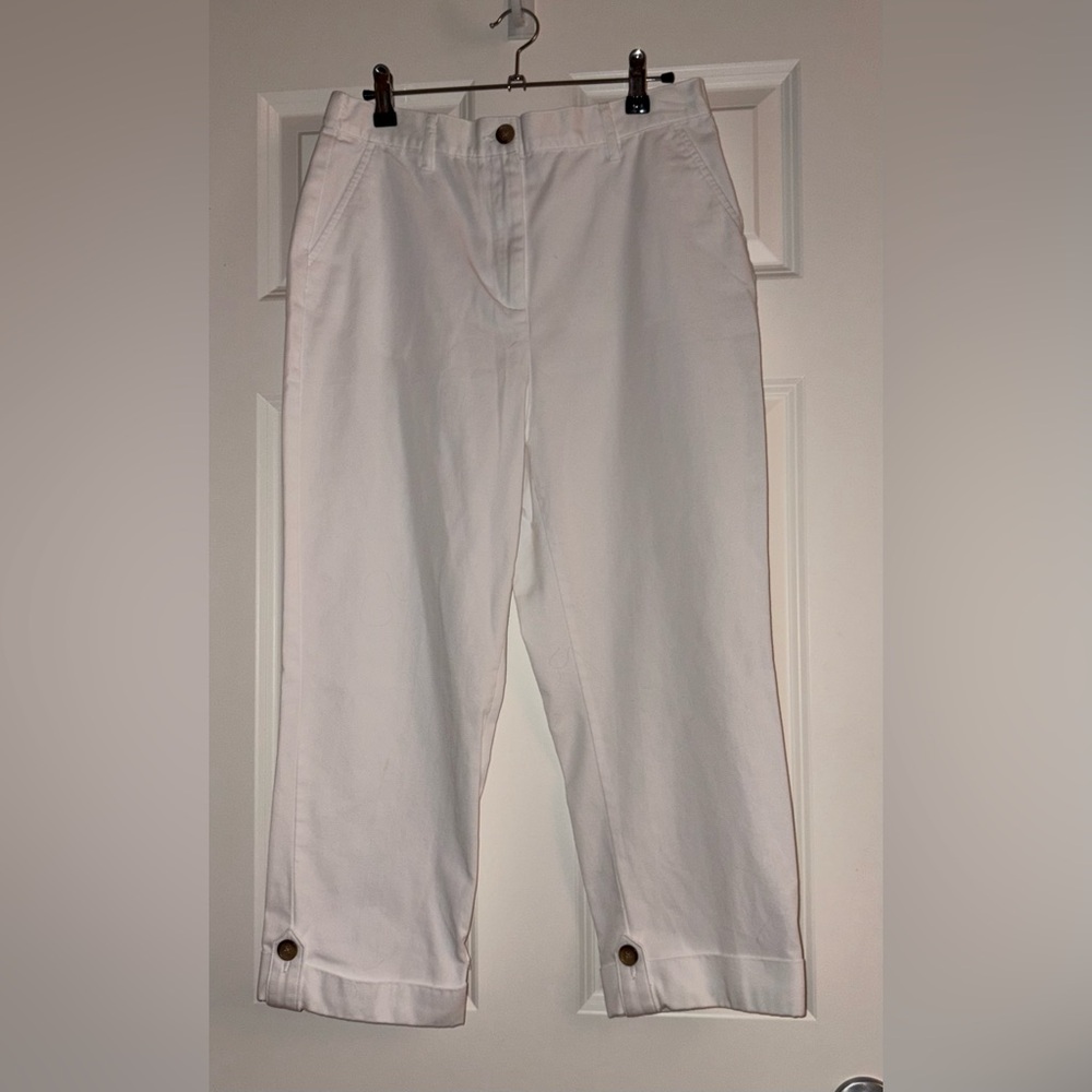 EUC Capris: Denim, Straight Leg, Relaxed Fit, High Rise, Button-Cuffed